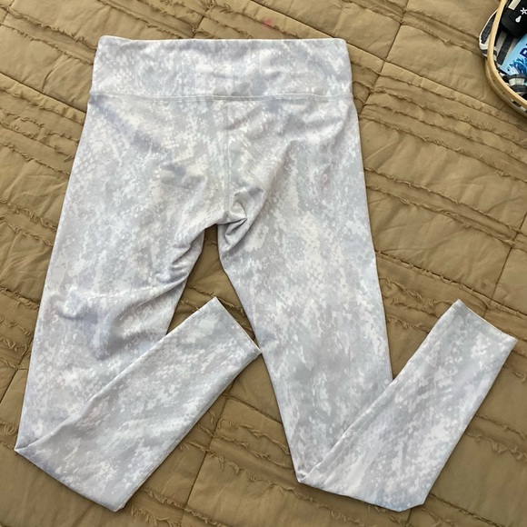 Alo Yoga | Vapor Python Airbrush Leggings NWOT - Picture 4 of 15